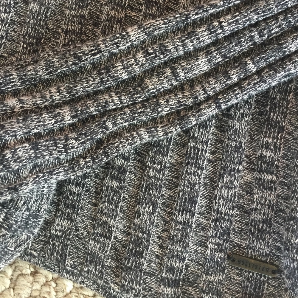 Gray Ribbed Crop Top - Picture 4 of 4